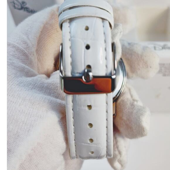 Disney Minnie Mouse Charm Watch Silver Round Pink Bow NIB - Picture 6 of 8